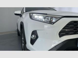 Toyota Rav4 2.5l 220H Advance