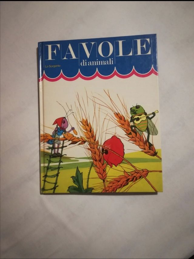 Libro contenente favole di animali
La Sorgente 