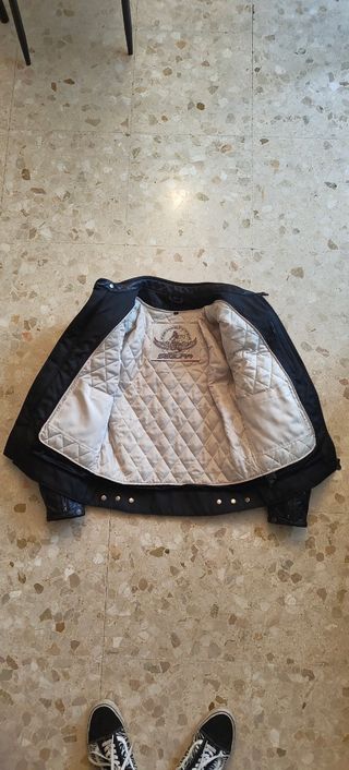 Chaqueta moto piel negra Segura
