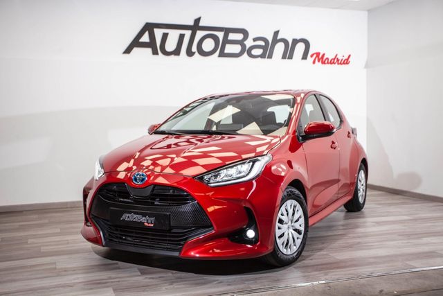 TOYOTA Yaris 1.5 120H Business Plus