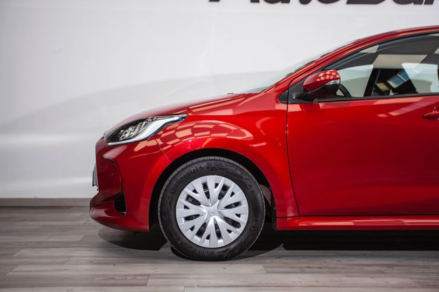 TOYOTA Yaris 1.5 120H Business Plus