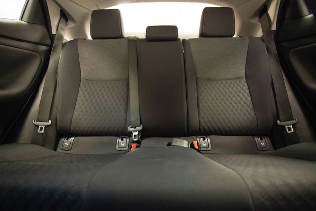TOYOTA Yaris 1.5 120H Business Plus