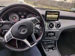 Mercedes-Benz Clase CLA 2015