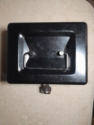 Caja fuerte FAC negra pequeña