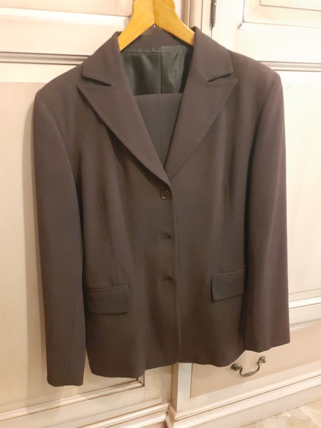 Tailleur Completo giacca e pantaloni marrone