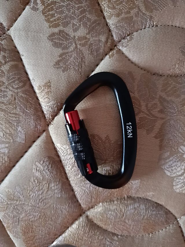 Moschettone da arrampicata 12kN