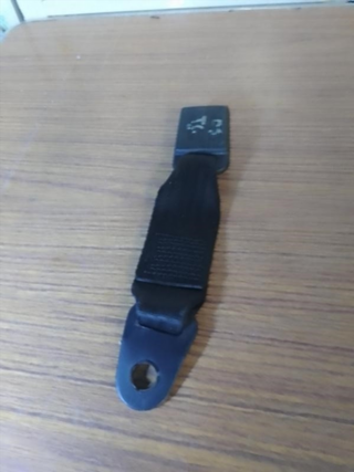 Cinturon seguridad trasero central Ford C-
