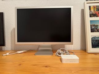 MONITOR APPLE CINEMA