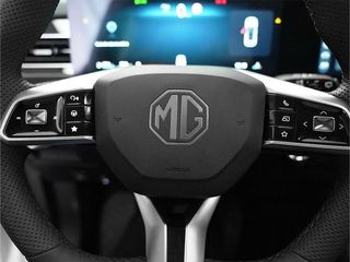 MG HS 1.5 170CV Luxury AT