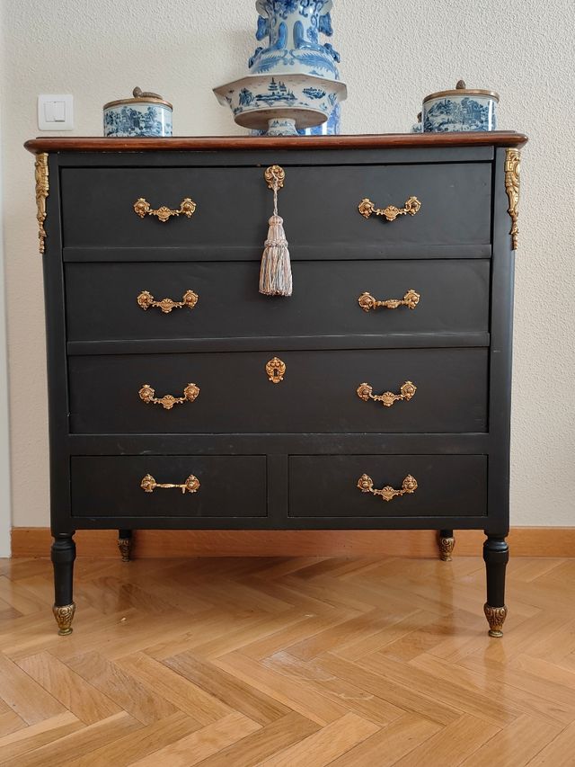 Cómoda  mueble bar antiguo negro estilo Luis XV