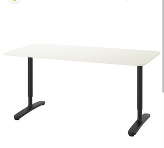 Mesa escritorio IKEA BEKANT blanco-negro