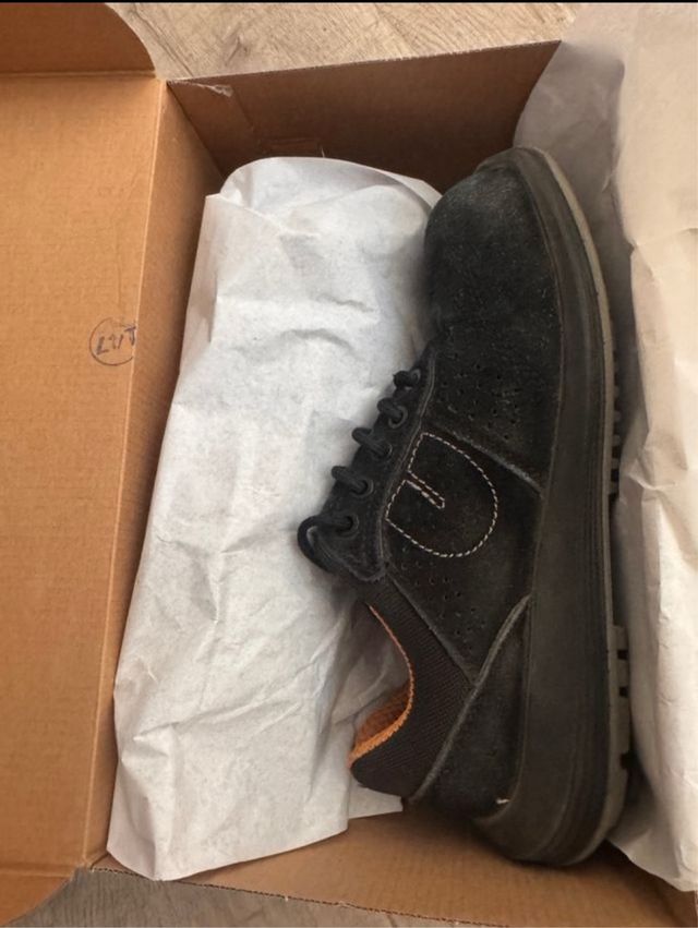 Botas seguridad negras