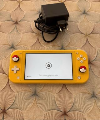 Nintendo Switch Lite Gialla