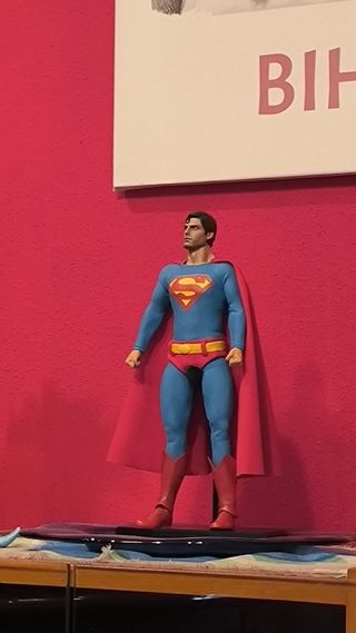 Figura Superman escala 1/6