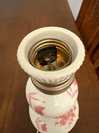 Lámpara porcelana antigua en buen estado