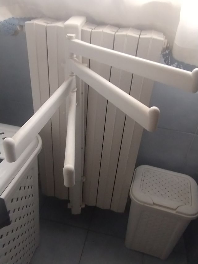 Stendino pieghevole termosifone