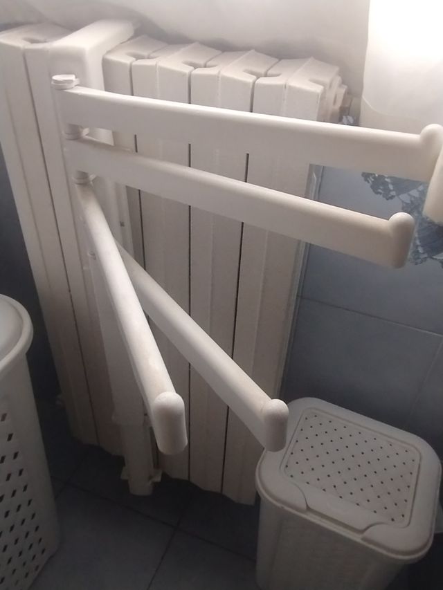 Stendino pieghevole termosifone