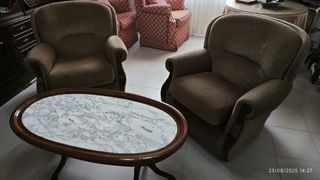Sofá, sillones y mesa centro - beige