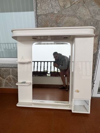 Mueble baño blanco vintage