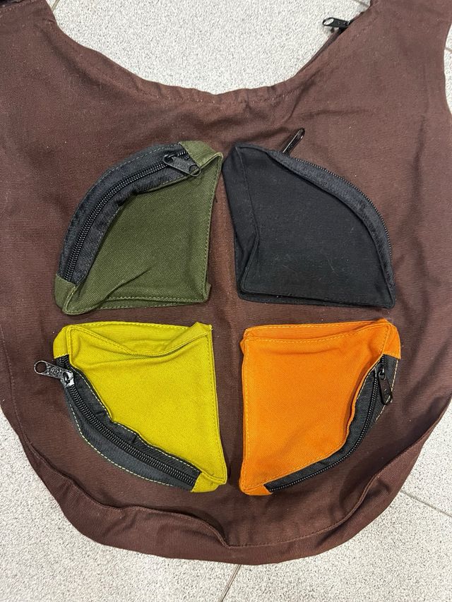 Bandolera marrón 4 bolsillos