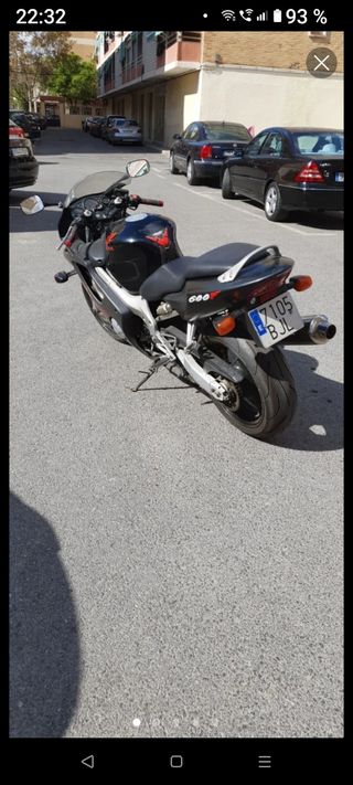 Honda CBR 600 F - Moto