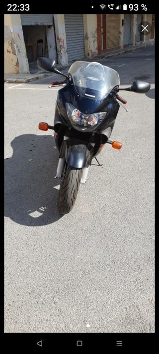 Honda CBR 600 F - Moto