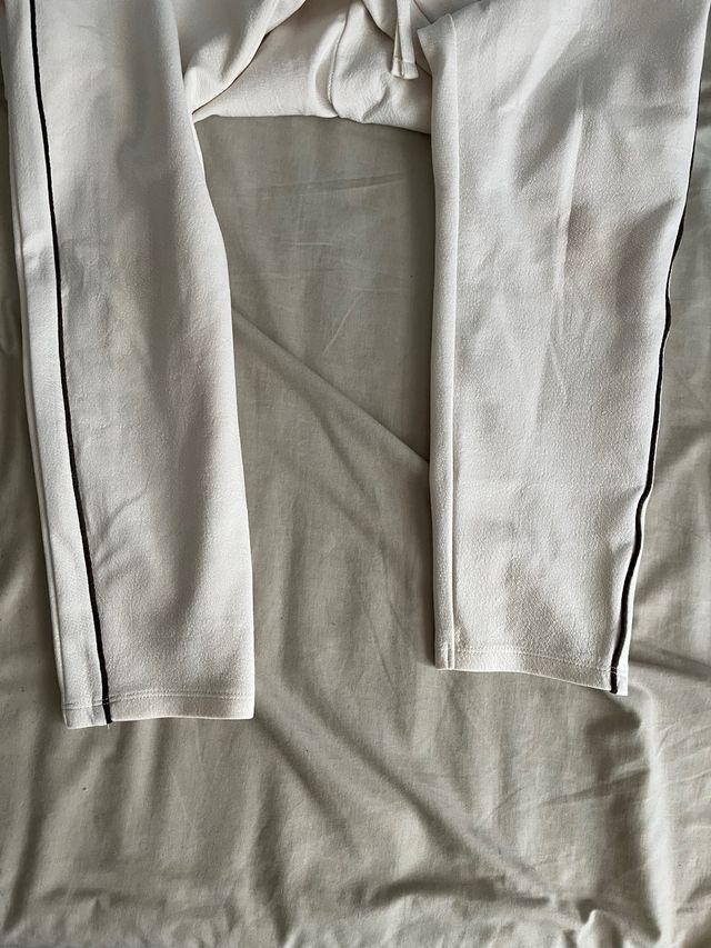 Pantalones Bershka blancos