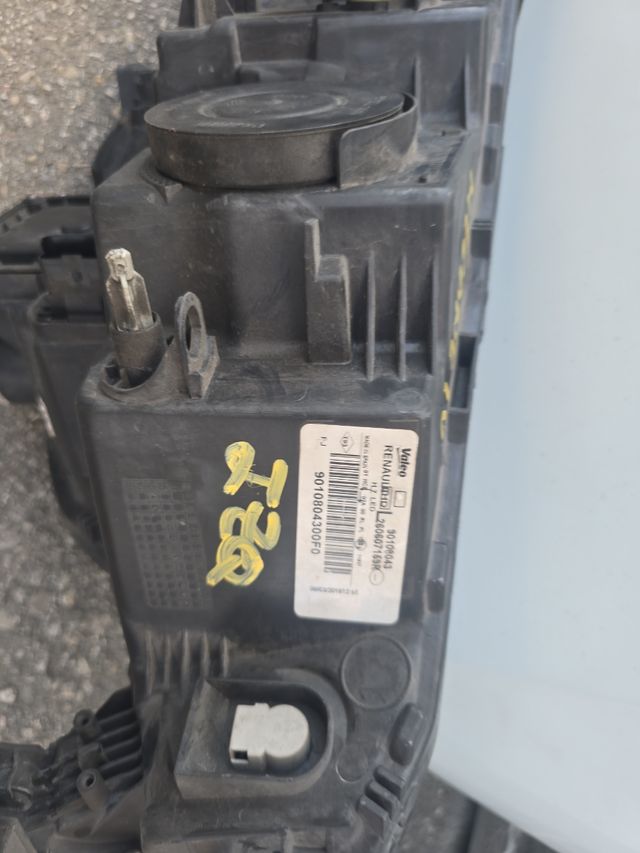 Capo  Megane IV
Aleta 
Faros 
653694467