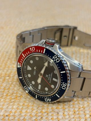 Seiko Prospex Diver Solar SNE591 Pepsi reloj