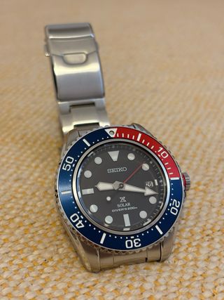 Seiko Prospex Diver Solar SNE591 Pepsi reloj