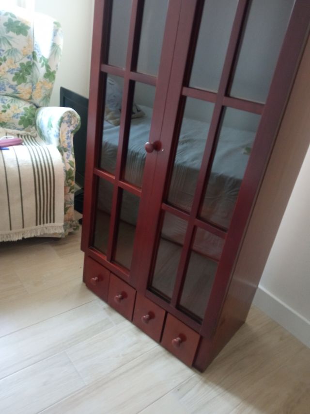 Vitrina madera - 2 puertas