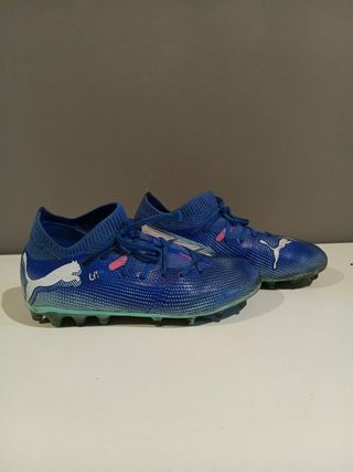 Botas Puma futbol FR T-31 taco redondo AG calcetín