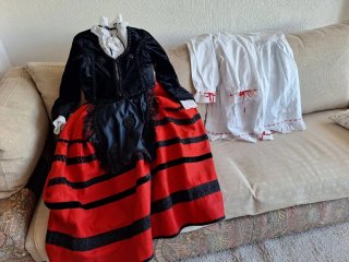 Trajes regionales niña - Castellana