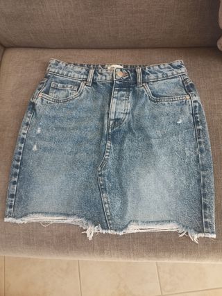 Minigonna jeans sfrangiata
