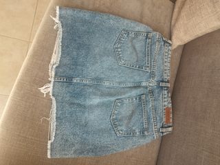 Minigonna jeans sfrangiata