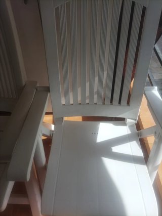 Silla de terraza plegable blanca