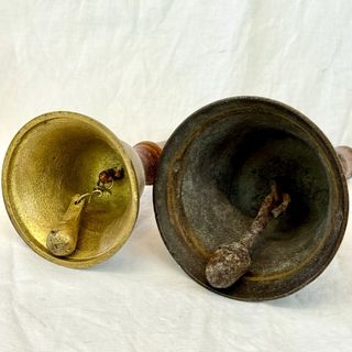 2 ANTICHE CAMPANE IN BRONZO DELLA CHIESA, CAPPELLA MESSA
