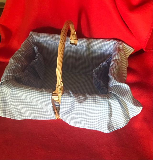 Cesta mimbre tela vichy azul