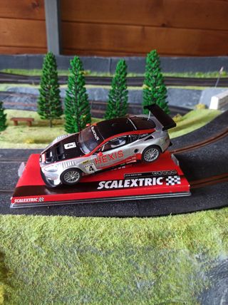 Scalextric Aston Martin DBR9 coche Scalextric