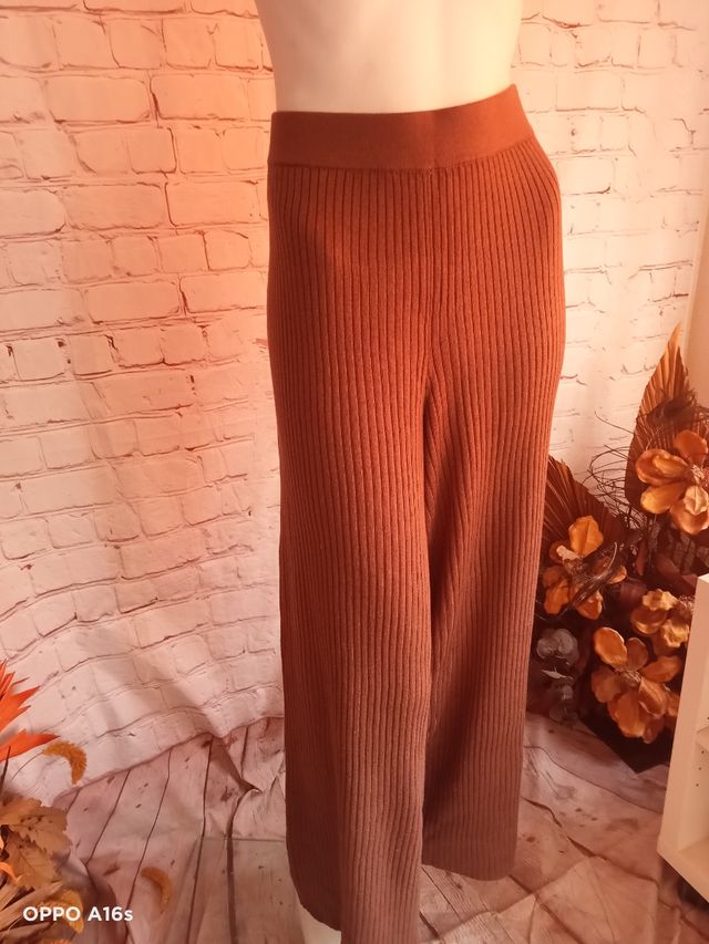 Pantalón canalé marrón mujer