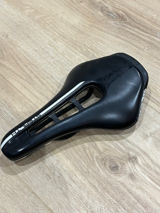 Sillín bici PRO Stealth Carbon