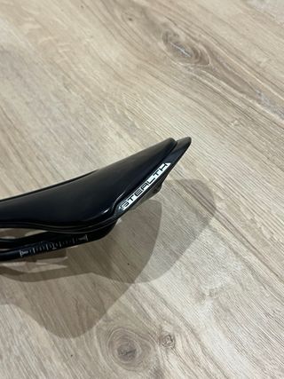 Sillín bici PRO Stealth Carbon