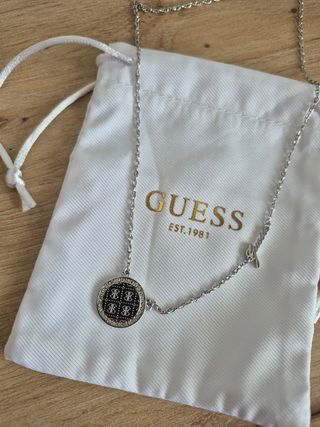 Colgante Guess plata