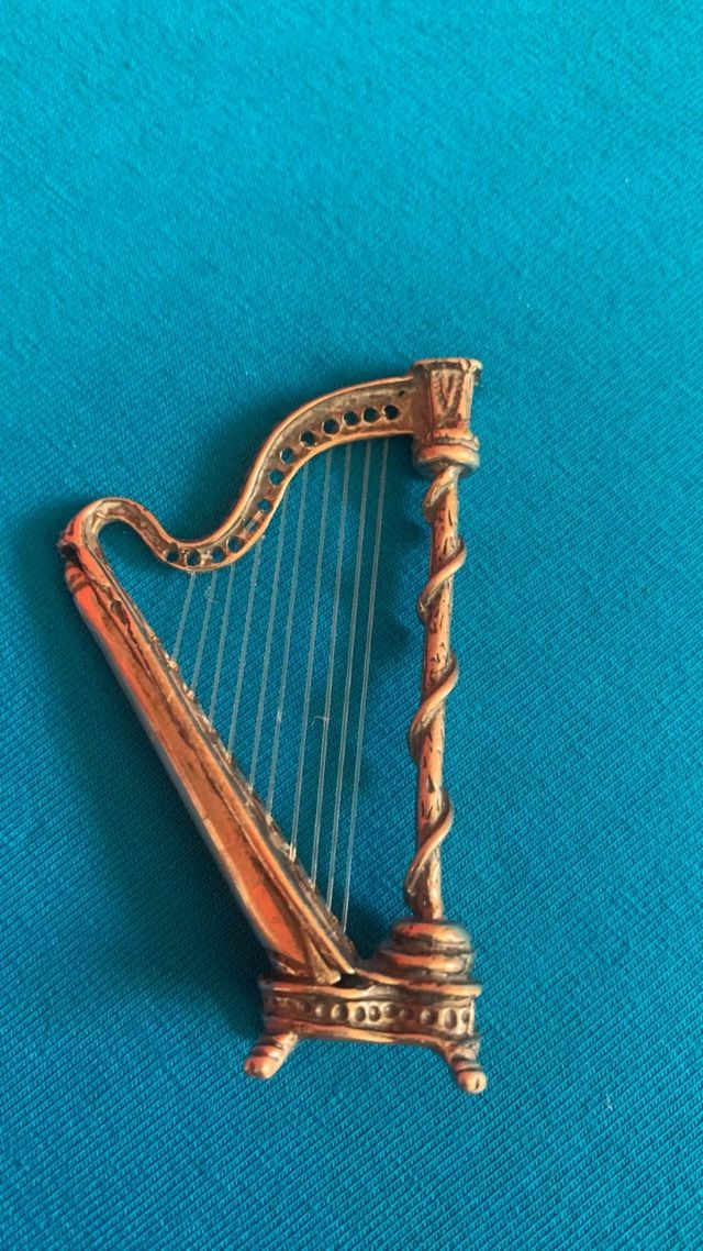 Arpa miniatura d'argento vintage 