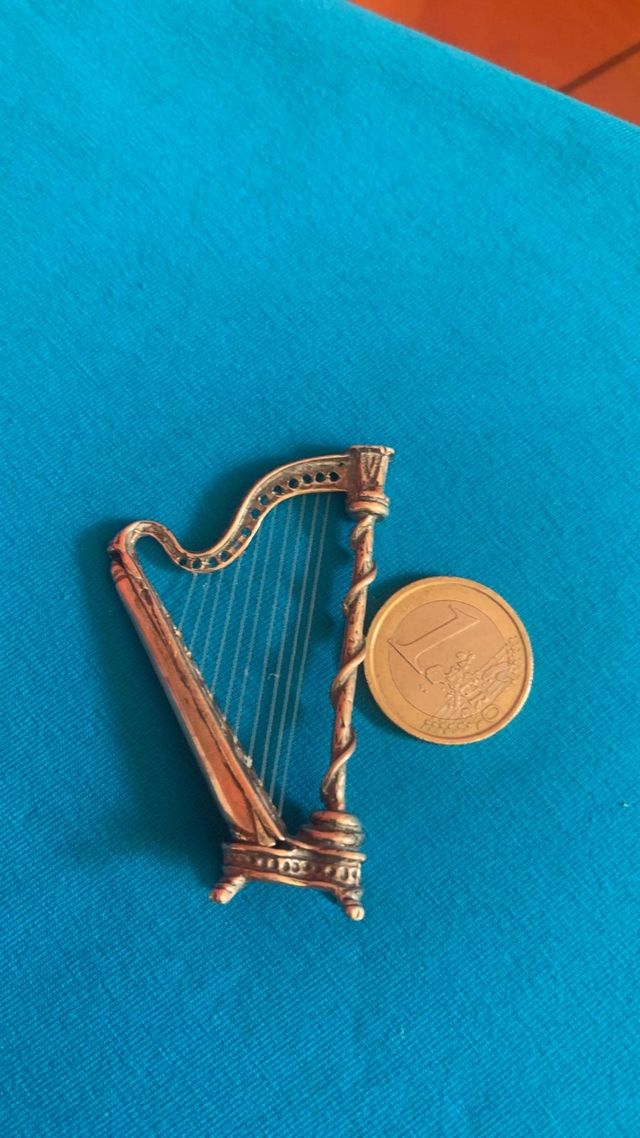 Arpa miniatura d'argento vintage 