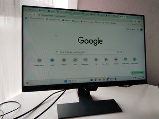 Se vende pantalla de 24 pulgadas.