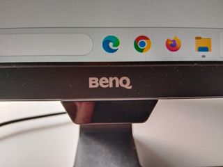 Se vende pantalla de 24 pulgadas.