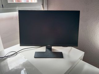 Se vende pantalla de 24 pulgadas.