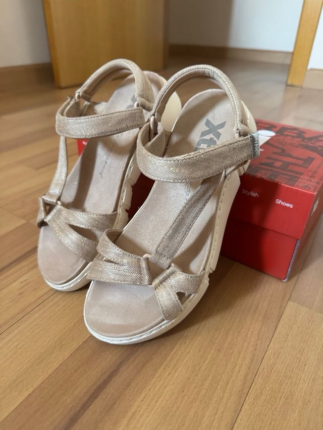 Sandalias XTI beige nº37