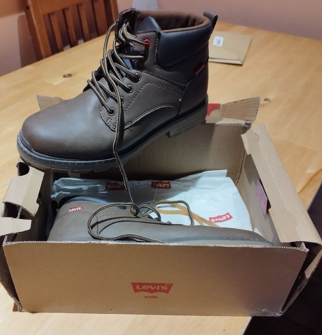 Botas Levi's niño marrón